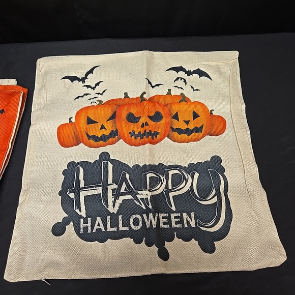 Lot Of 4 Pillow Covers 18" x 18" Each Decorative Halloween Festive For Couch - Picture 8 of 10